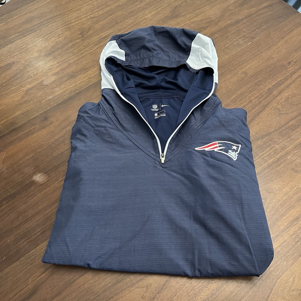 Nike On-Field M New England Patriots Team Logo Pregame Lightweight Player Jacket